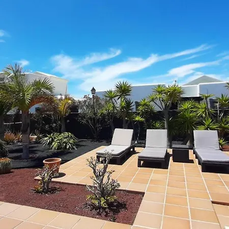 Villa Adais *